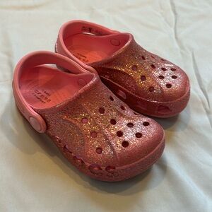 Crocs toddler pink sparkle size 9